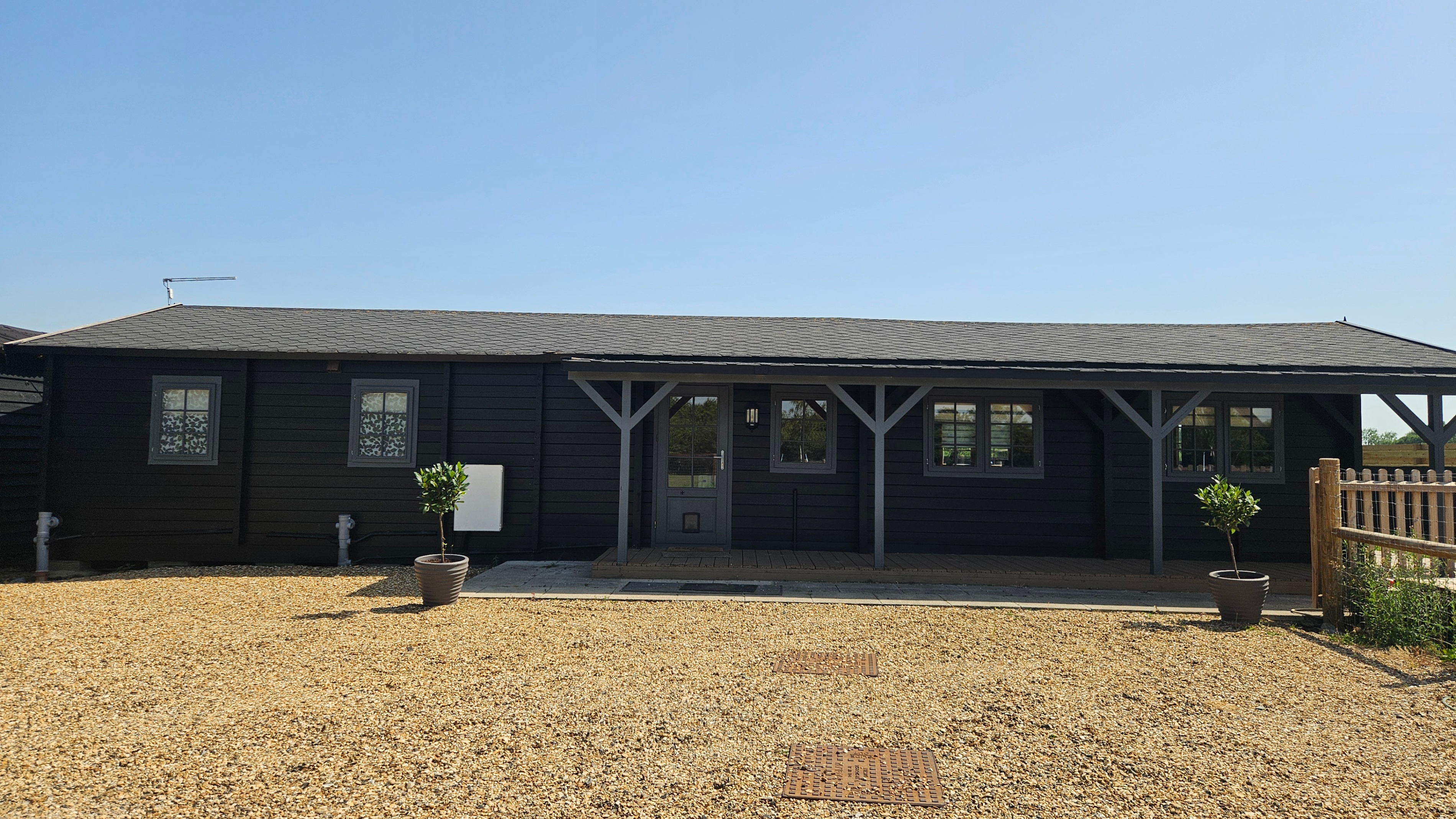Photo of Cabin - Sleeps 6 - Free Parking & Garden (1)