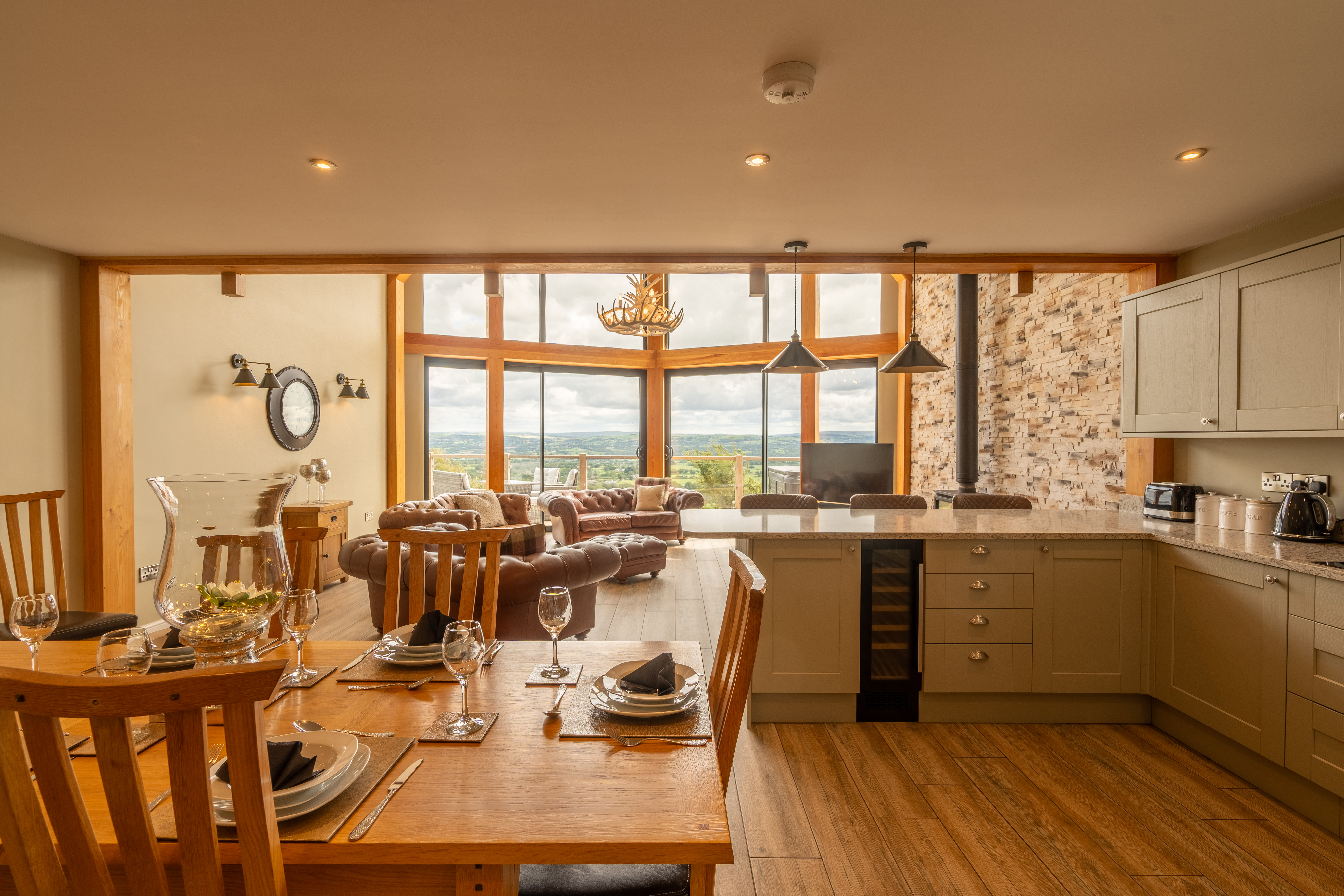 Photo of Valley View Lodge Sleeps 8 with Hot Tub (2)