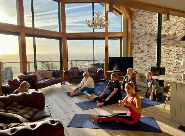 Photo of Valley View Lodge Sleeps 8 with Hot Tub (10)