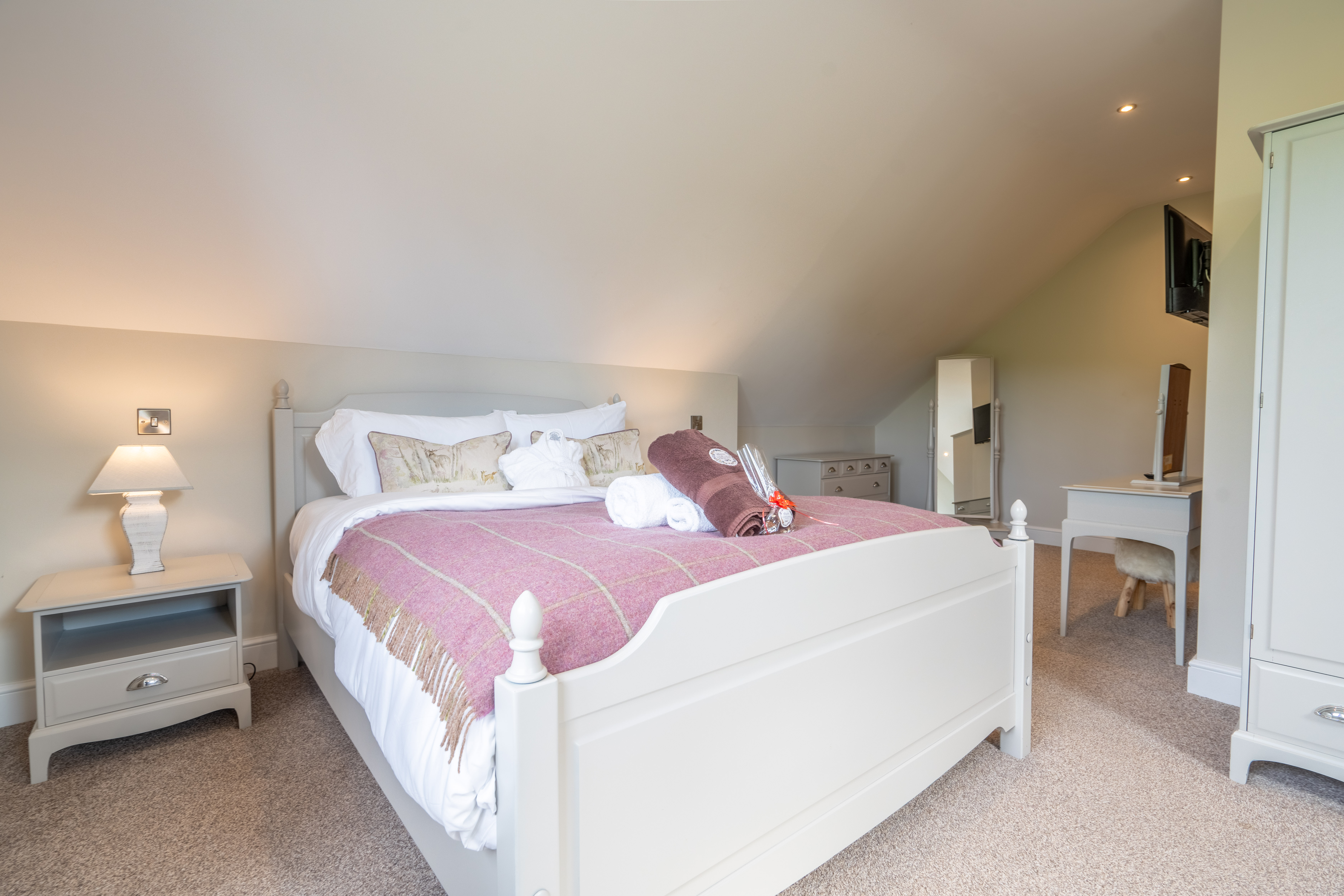 Photo of Valley View Lodge Sleeps 8 with Hot Tub (20)