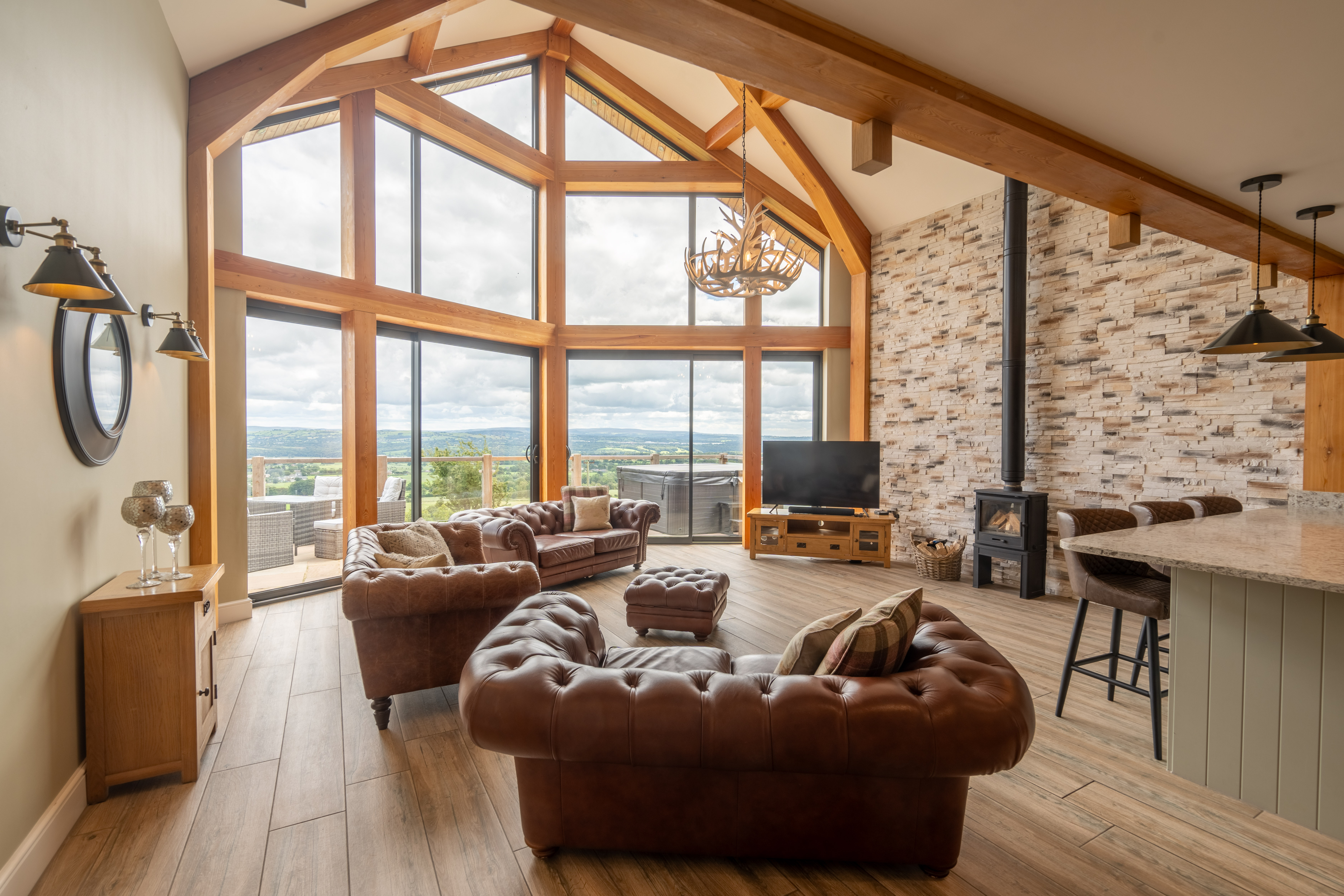 Photo of Valley View Lodge Sleeps 8 with Hot Tub (1)