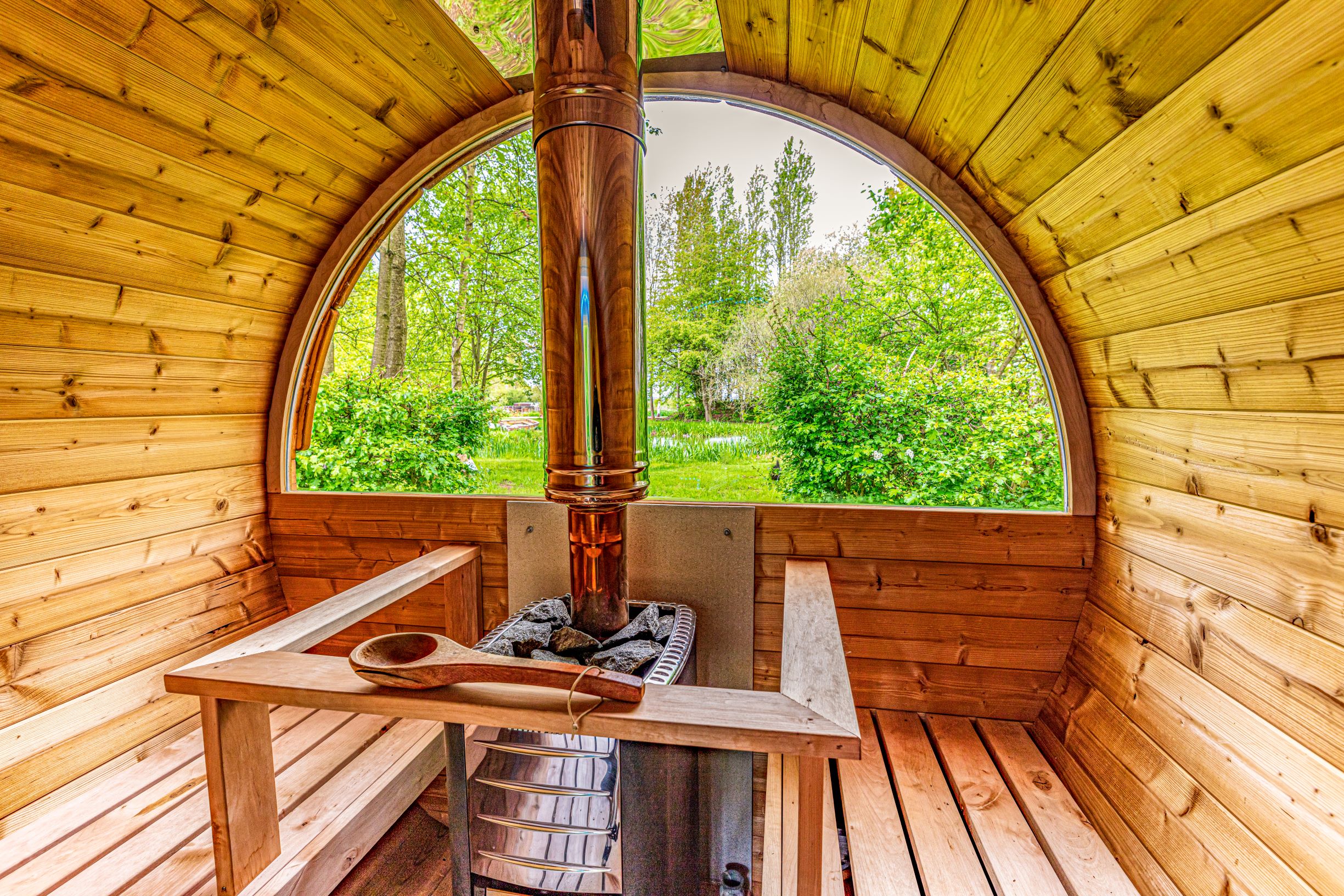 Photo of Swan Lodge With Hot Tub, Sauna and Treatments (12)