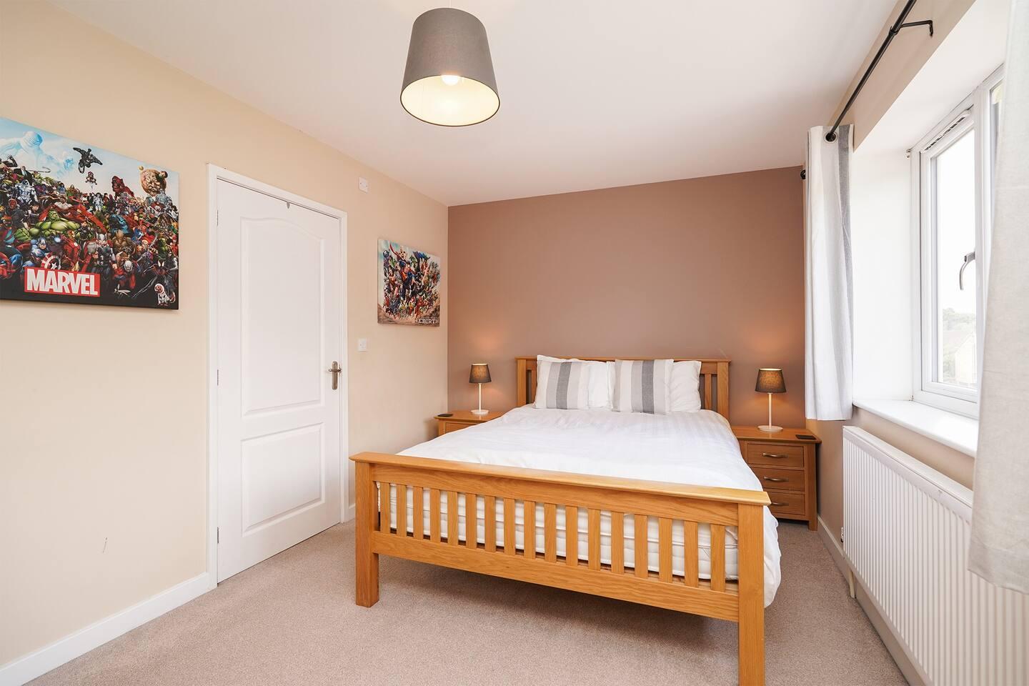 Bedroom with ensuite