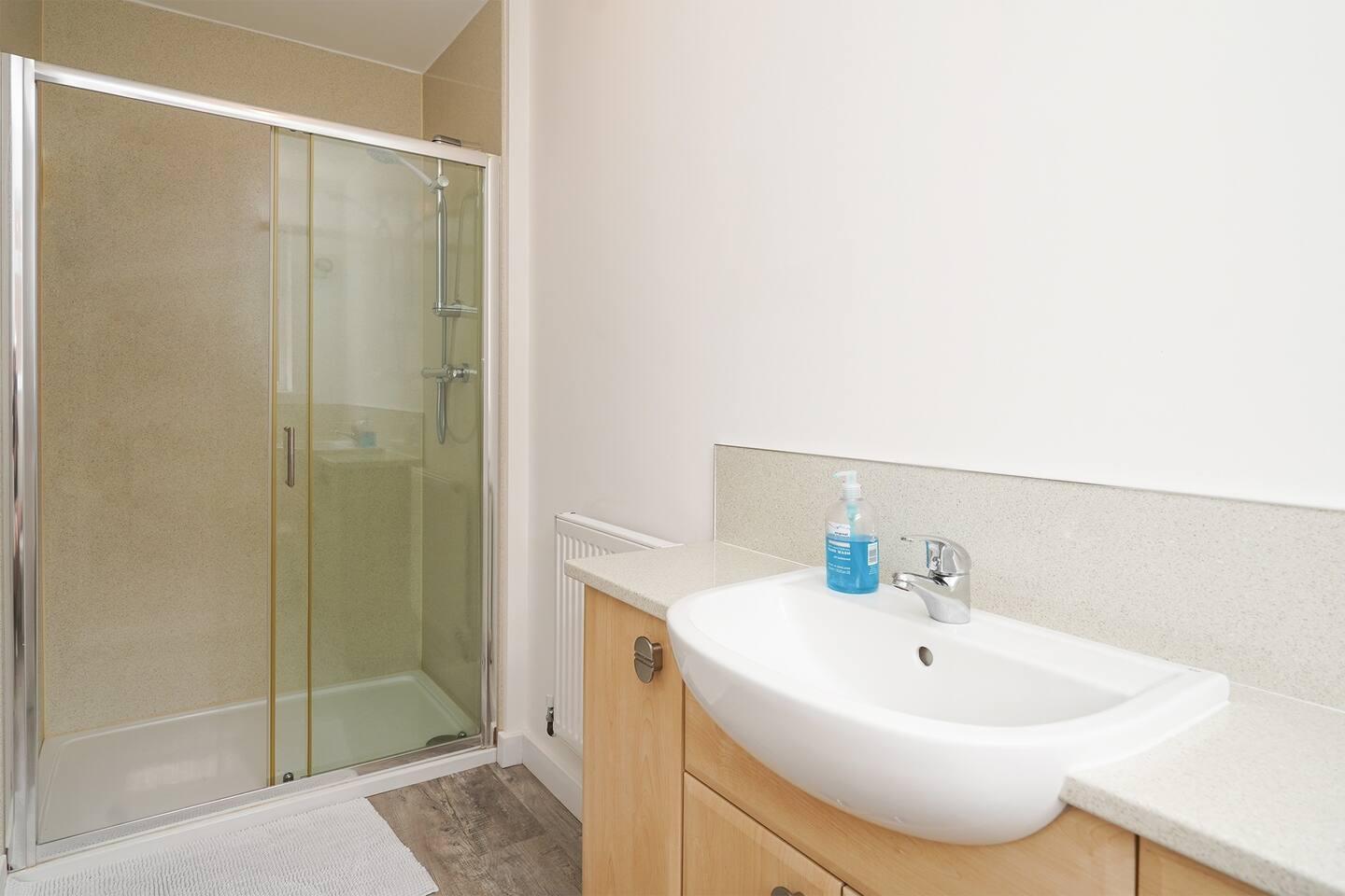 Bedroom 3 en-suite
