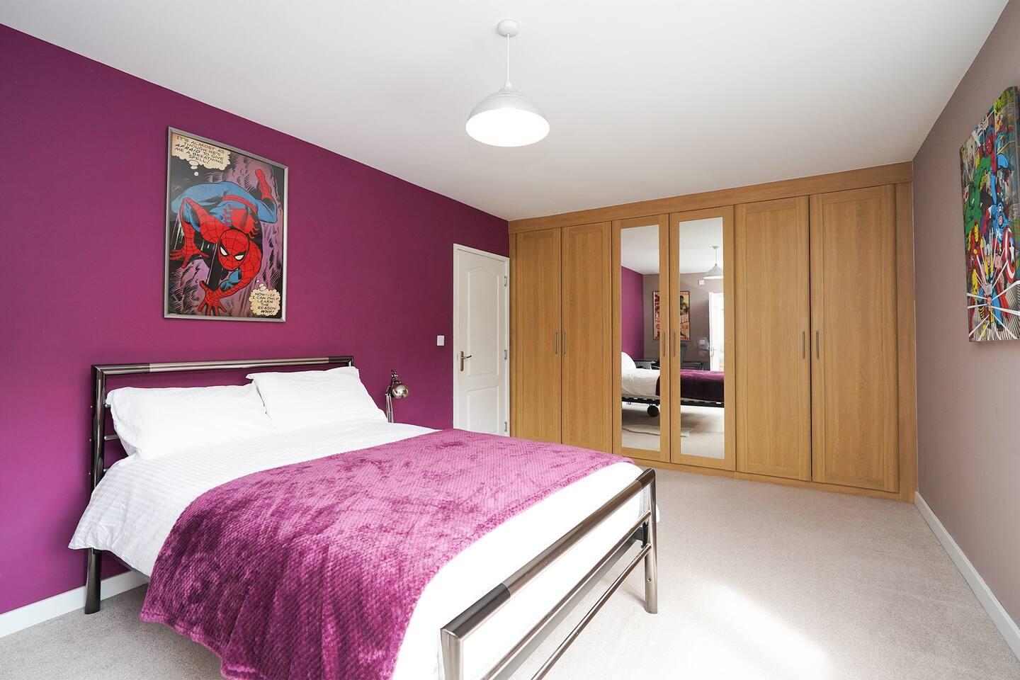 Double bed with en-suite