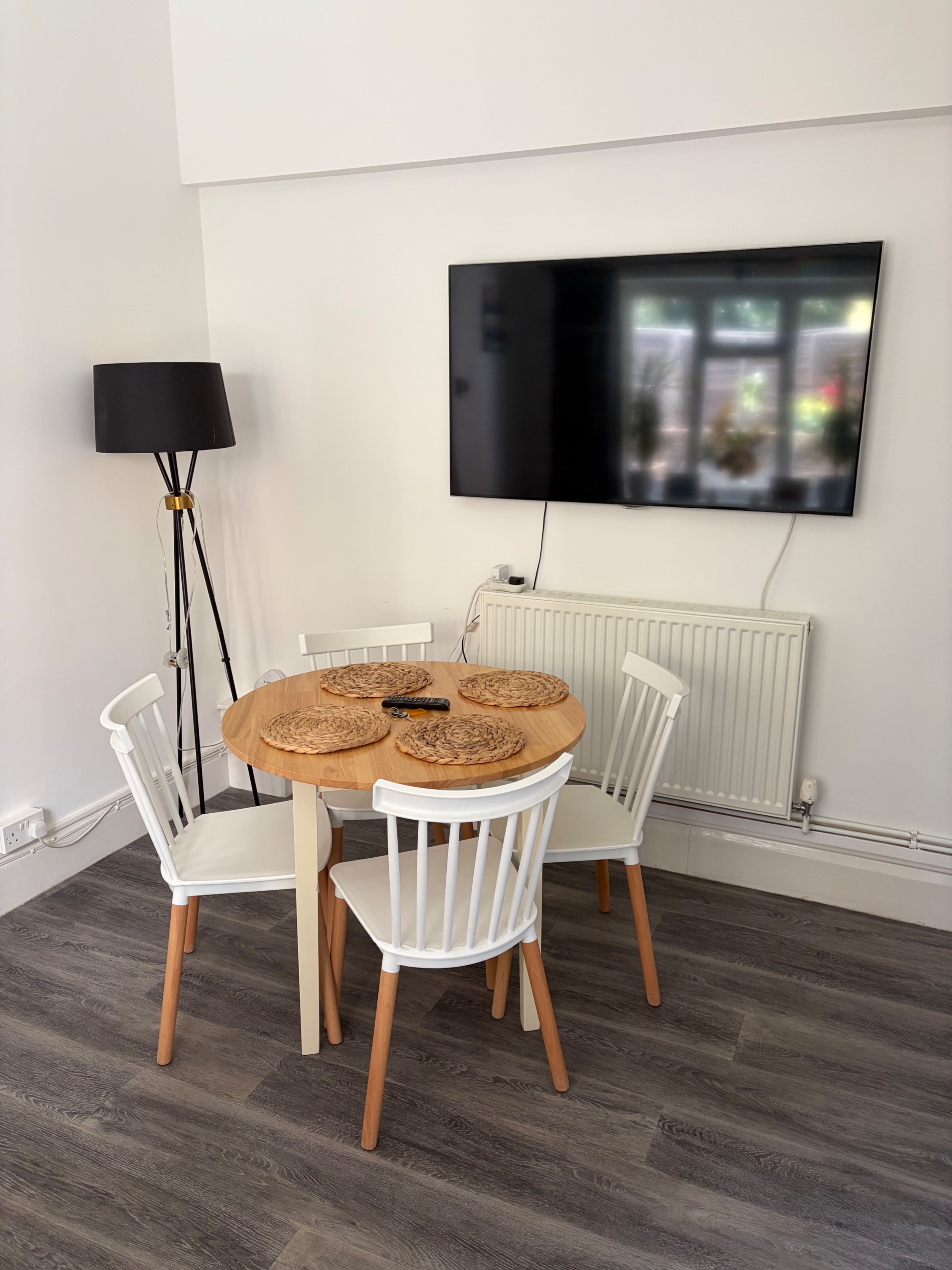 Photo of 2-Bed, Sleeps 4, Free Parking, Pets Allowed (42)