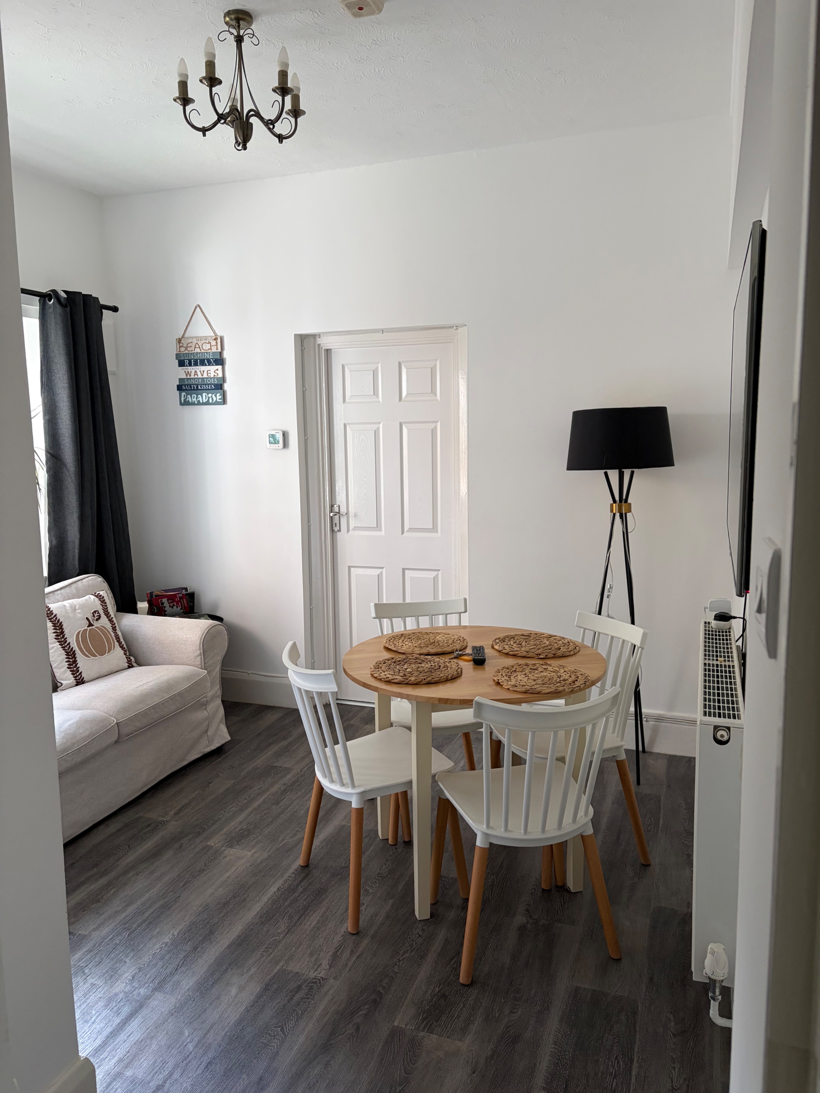 Photo of 2-Bed, Sleeps 4, Free Parking, Pets Allowed (38)