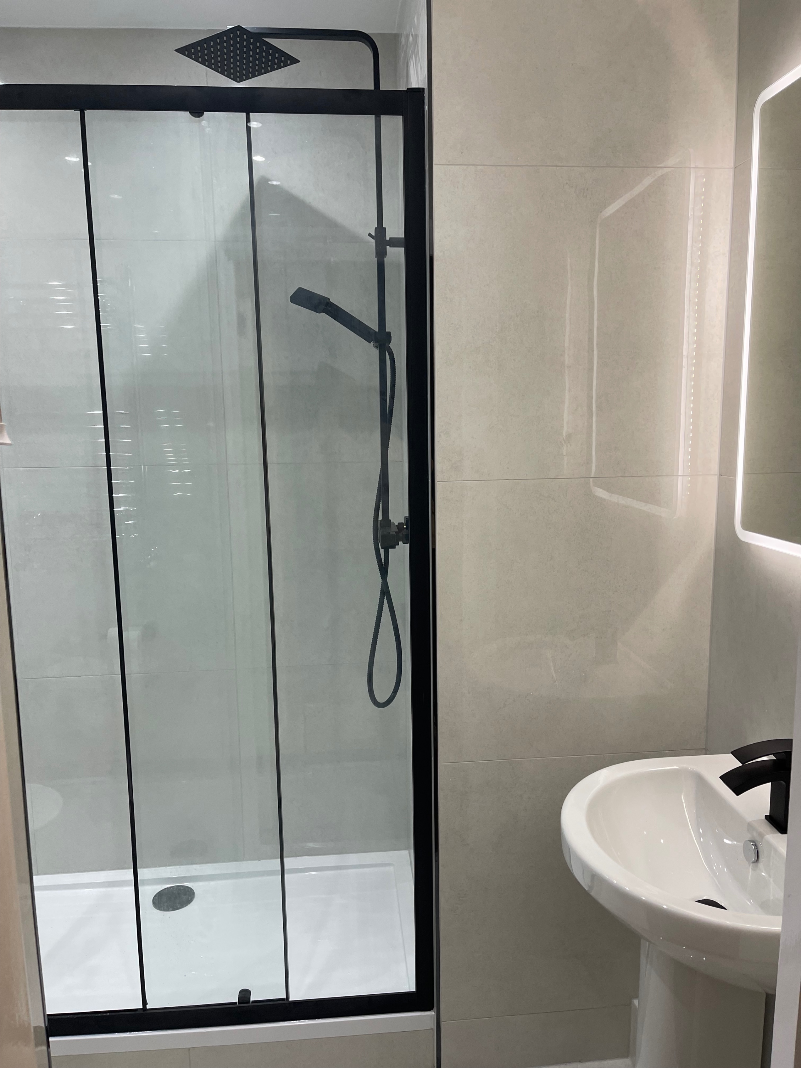 Photo of 2-Bed, Sleeps 4, Free Parking, Pets Allowed (49)