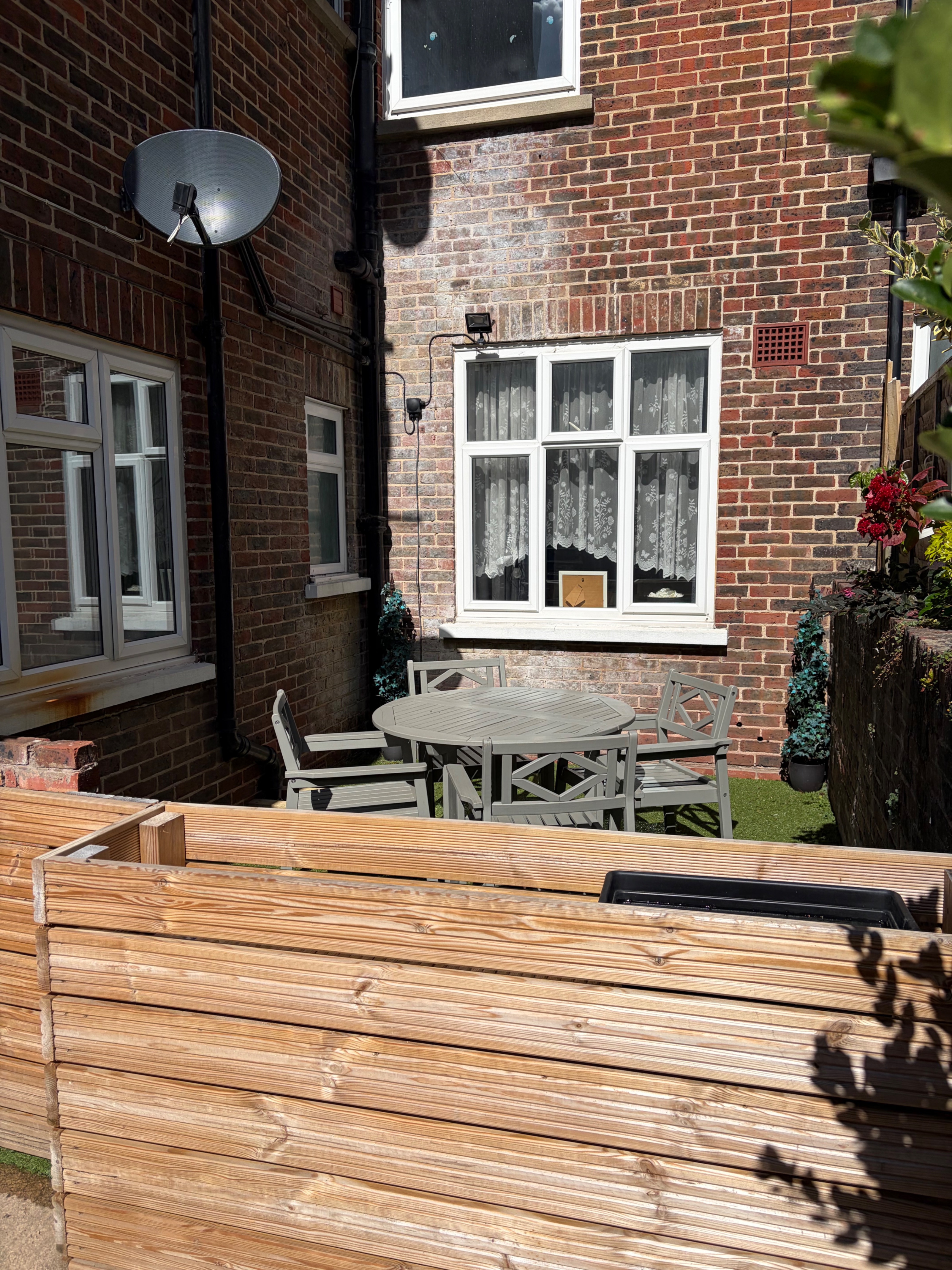 Photo of 2-Bed, Sleeps 4, Free Parking, Pets Allowed (35)