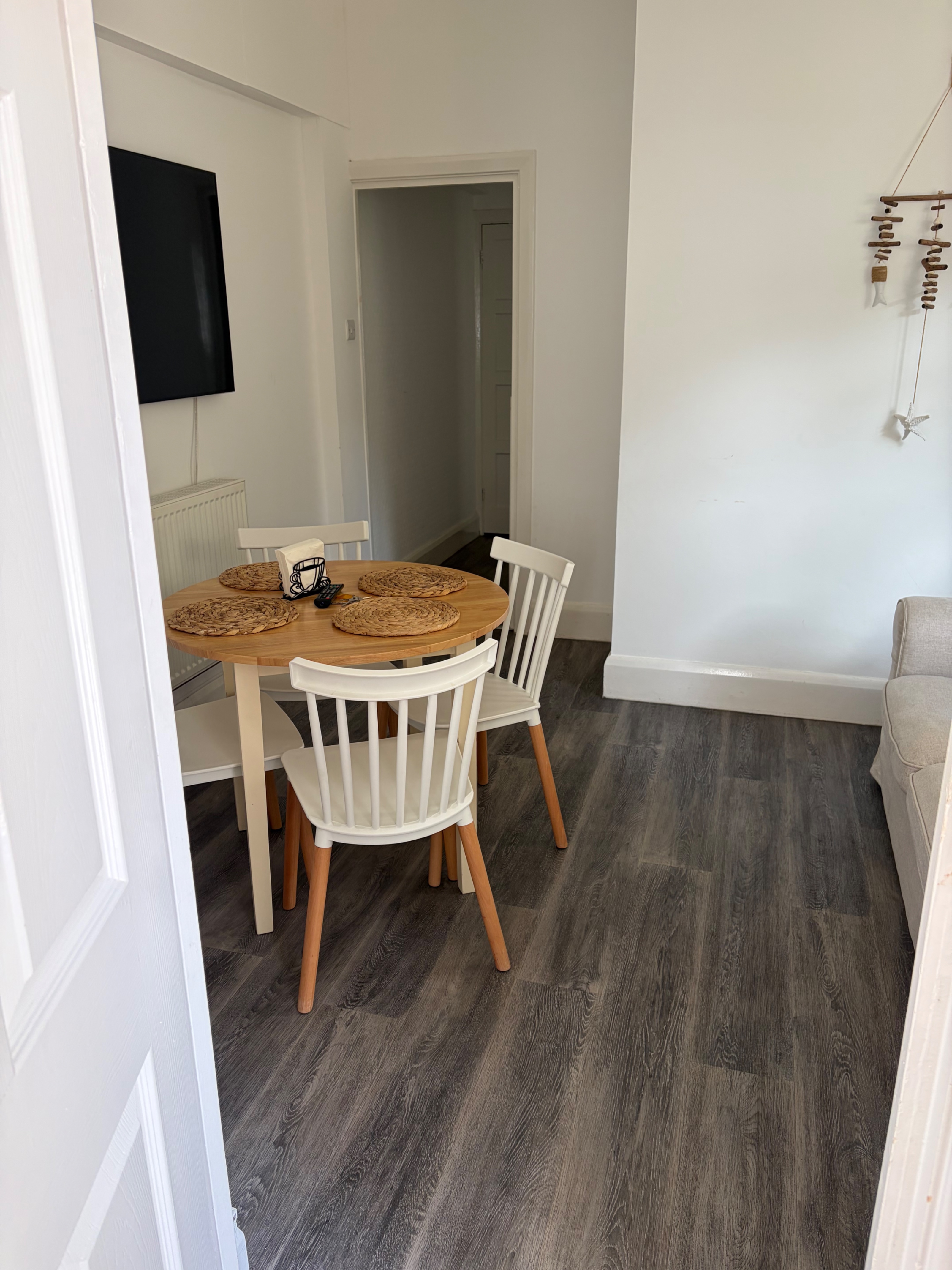 Photo of 2-Bed, Sleeps 4, Free Parking, Pets Allowed (37)