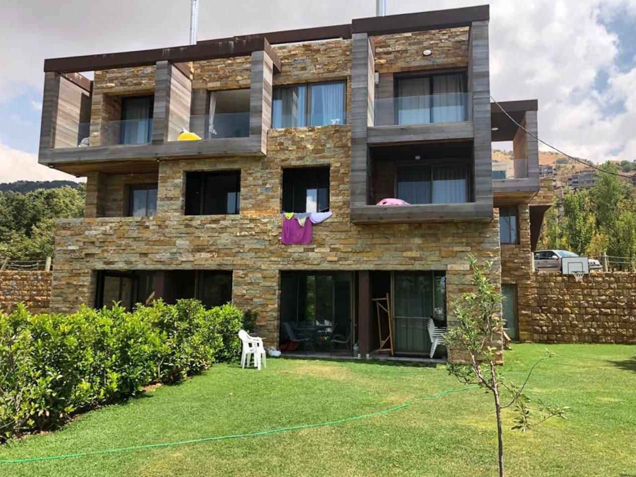Photo of Immaculate 2-Bed Villa in Faqra (1)