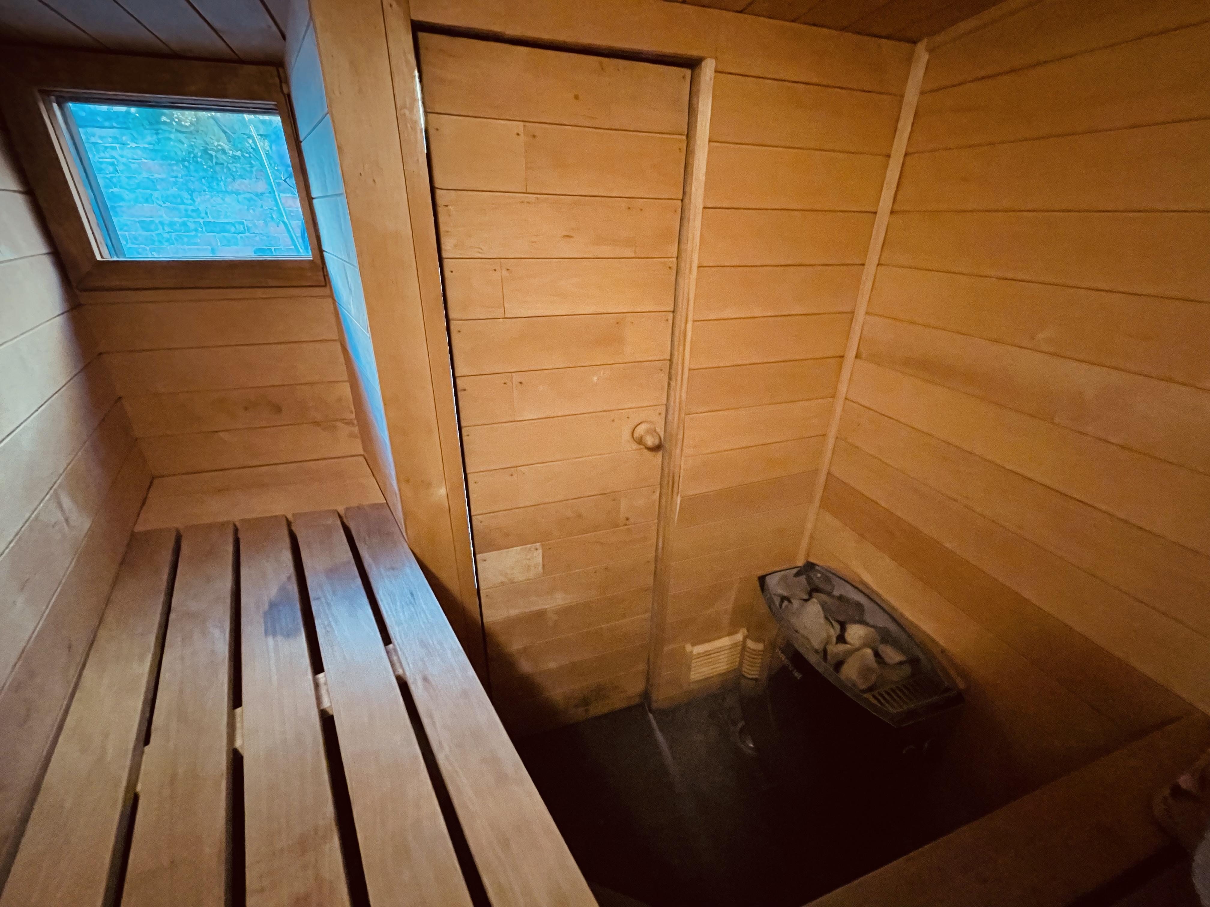 Photo of Charming Cottage Sleeps 4 with Sauna (5)
