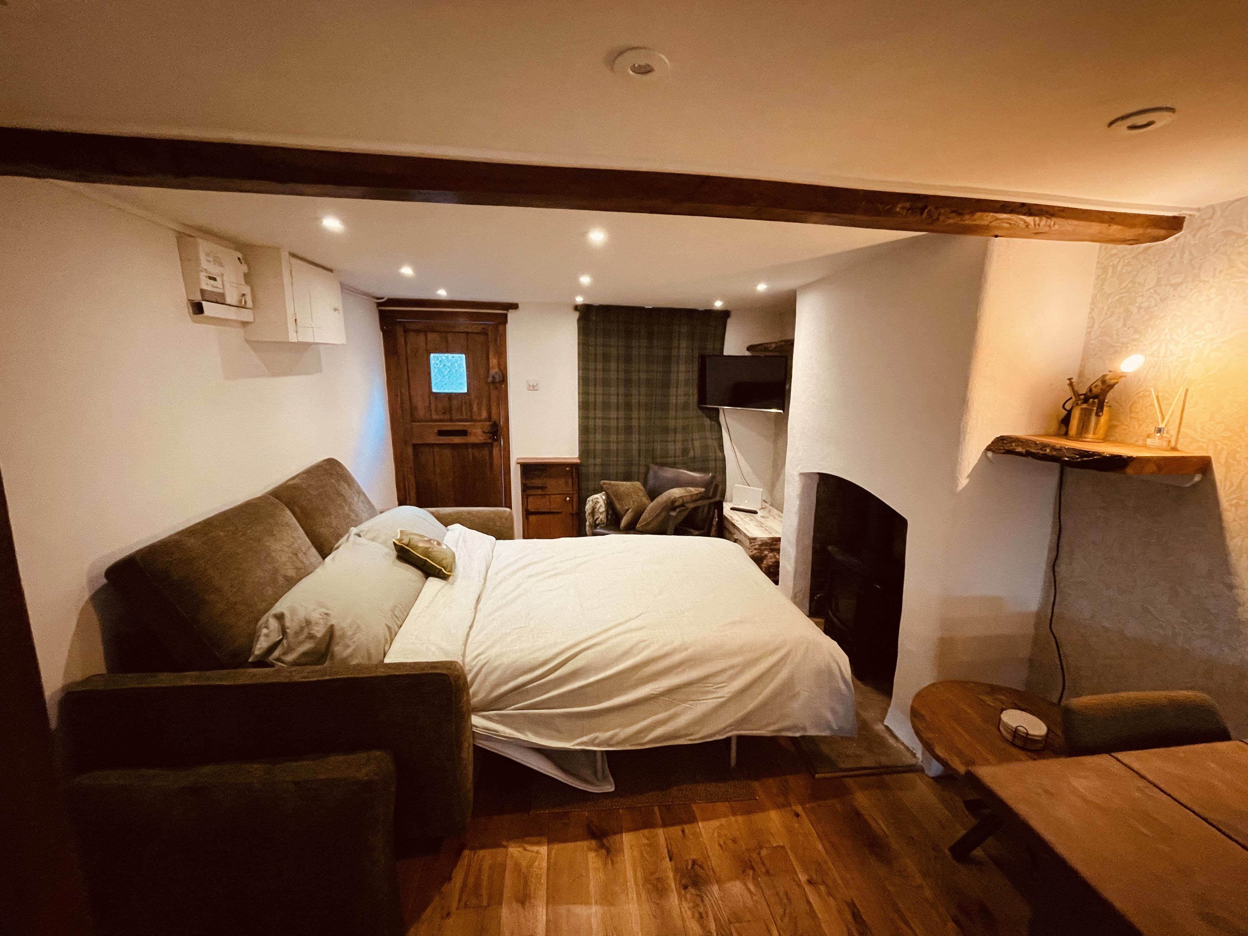 Photo of Charming Cottage Sleeps 4 with Sauna (17)