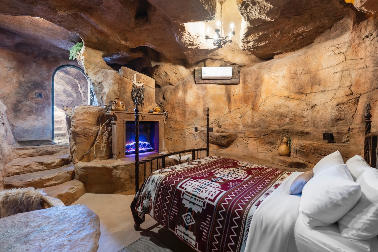 Cave Dwellers- Zions' Only Hand-Sculpted Cave